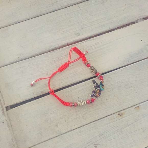 Elephant adjustable red bracelet - Picture 5 of 7